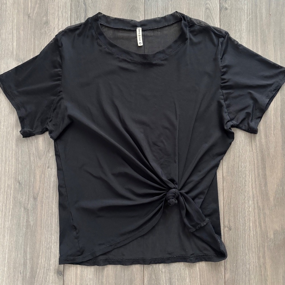 Emma & Sam Top Women Medium Black Front Knot Sheer Mesh Short Sleeve Tee